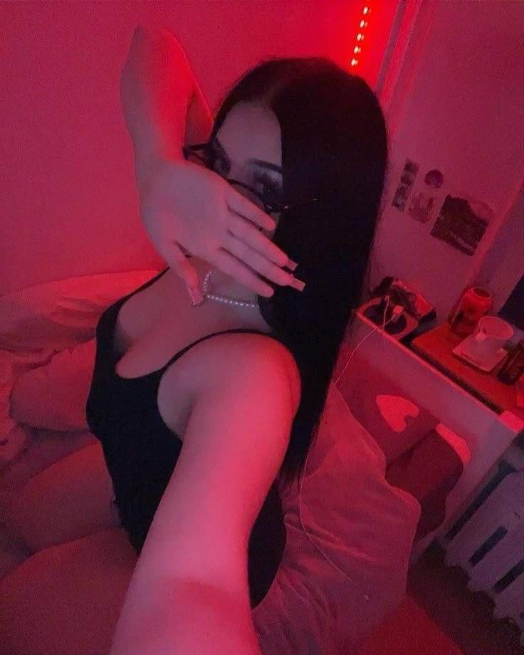 Esra İstanbul Escort